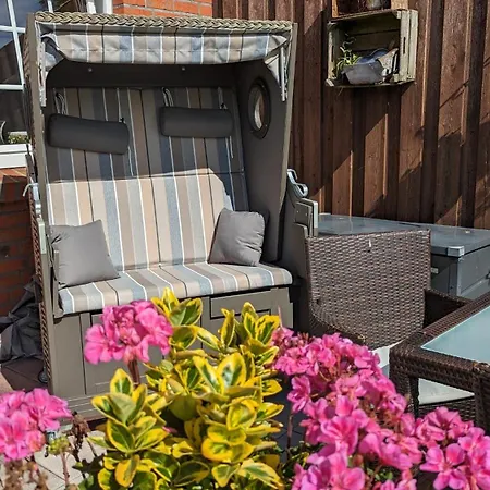 Ferienwohnung Seeblick Neuharlingersiel Buitenkant foto
